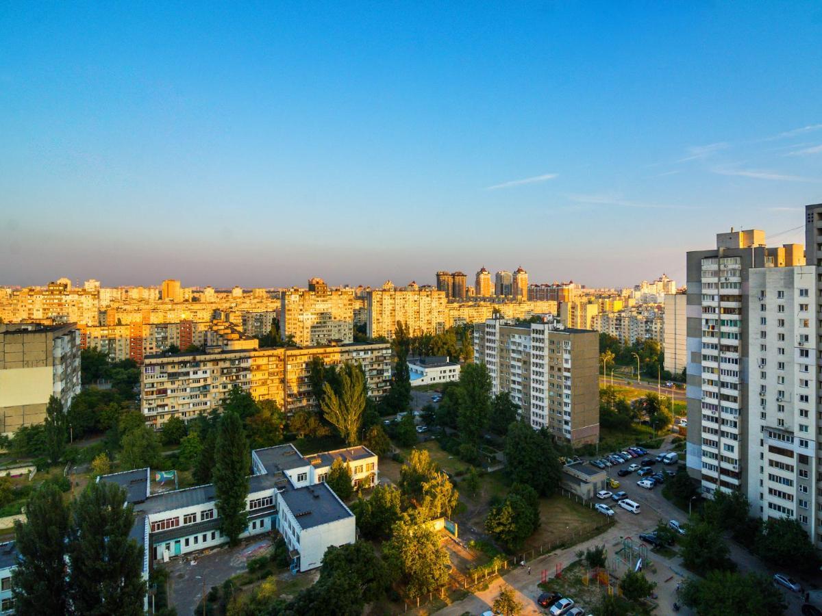 Kvartirkoff Na Bogatirskaya 6a, 17 Floor Apartment Kyiv